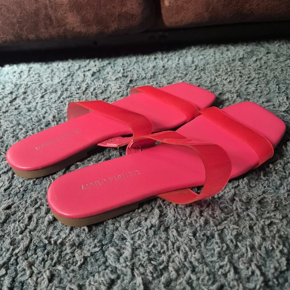 Marc Fisher Red Pink Sandals 7.5M